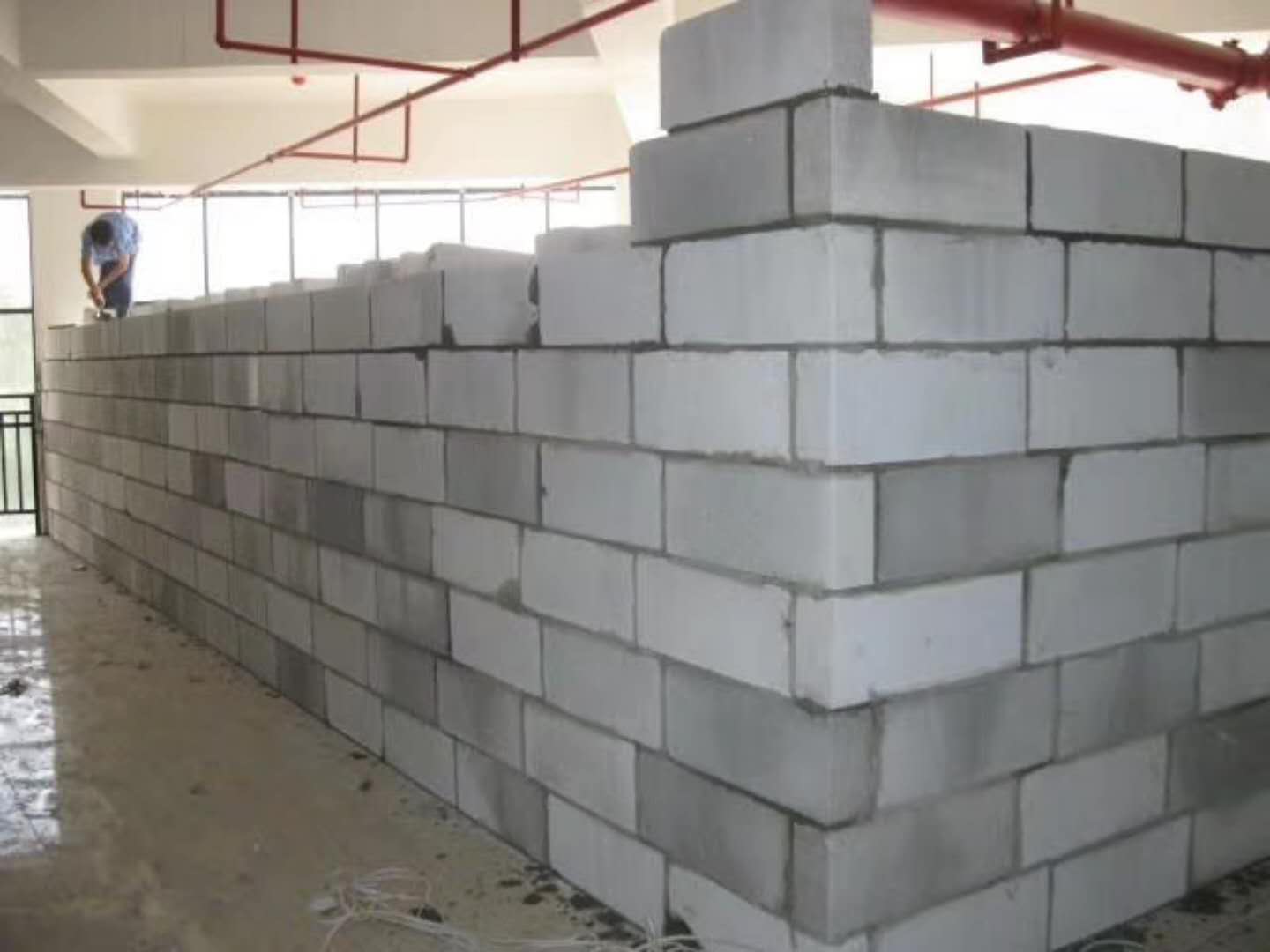 文昌蒸压加气混凝土砌块承重墙静力和抗震性能的研究
